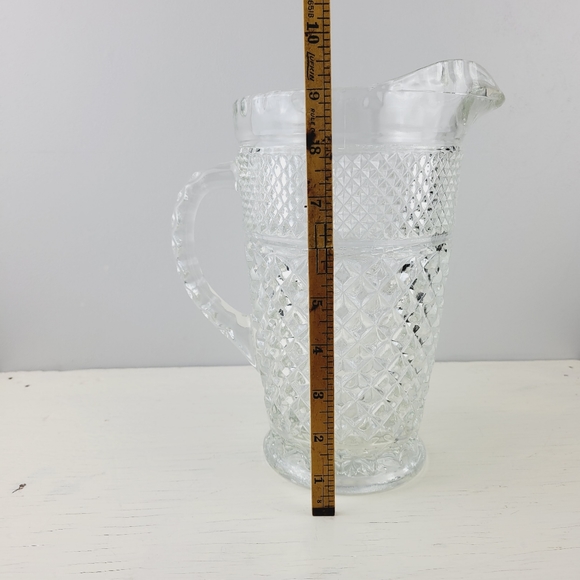 Anchor Hocking Wexford Diamond Cut Clear Glass Crystal Water Pitcher 64 Ounce - Picture 6 of 11